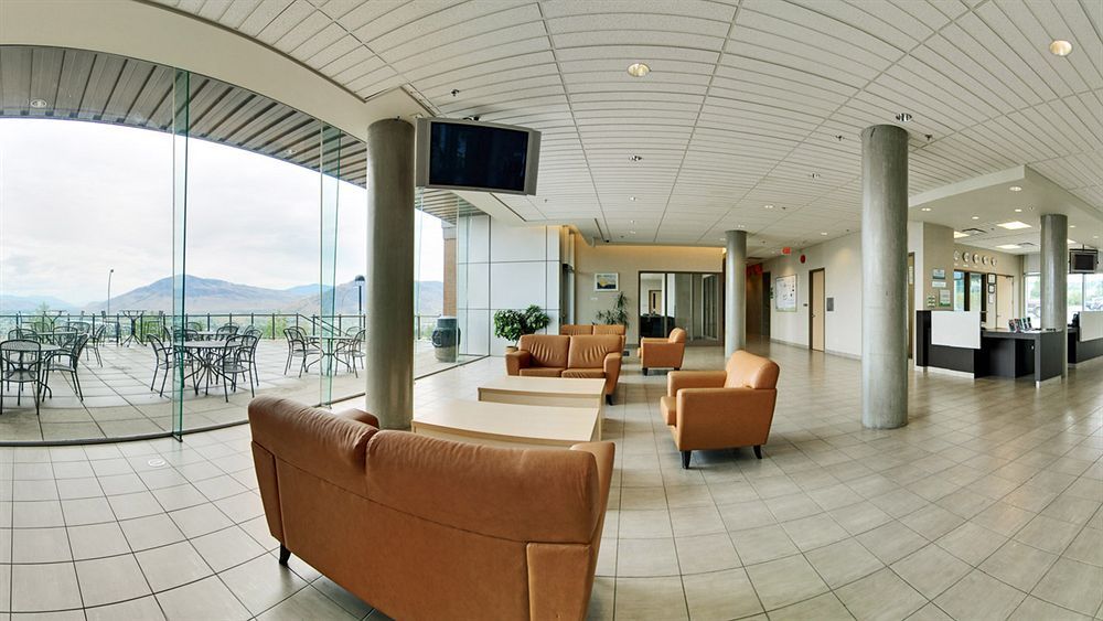 Residence & Conference Centre - Kamloops Zewnętrze zdjęcie